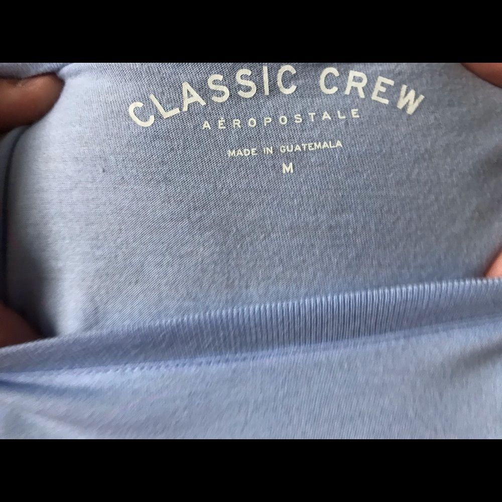 A simple basic tee - Picture 3 of 3